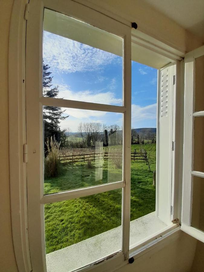 Gite Cottage Chaleureux En Pleine Campagne Vue Sur Les Monts Et Forets Et Le Chateau De Carrouges מראה חיצוני תמונה